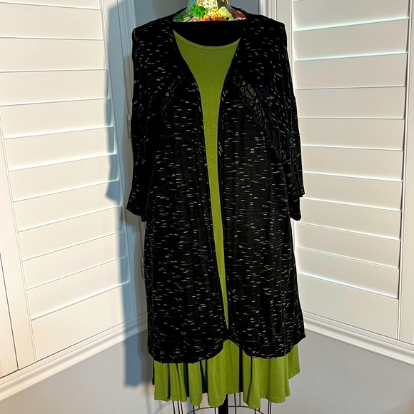 h.i.p. Sweaters - A Black Variegated Knit Cardigan with Lace Embellishments.t
